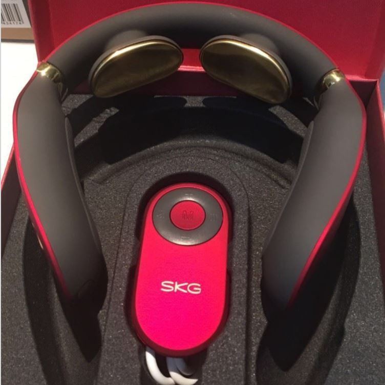 SKG4098 Red Premium Neck Massager with Remote
